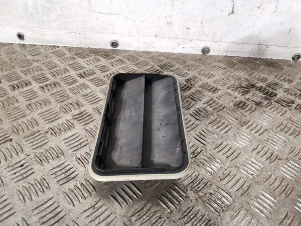 Hyundai Santa Fe Lüftungsgitter OEM FBZ12002 - Gebraucht image 3