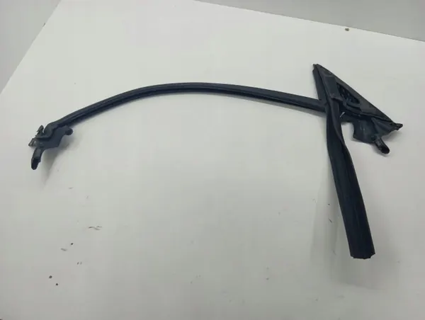 OEM 4G8837480 Voor rechter deur raamrubber Audi image 3