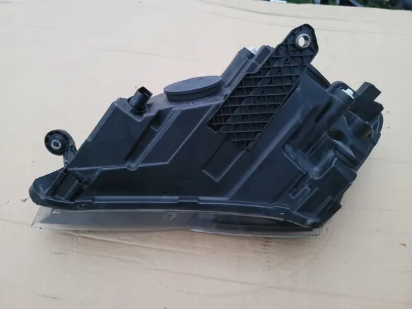 Rechtes Scheinwerfer Skoda Superb III 3V (15-19) H7 image 5