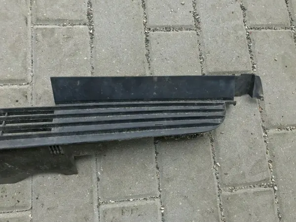 Griglia paraurti anteriore Volkswagen Jetta II 1984 image 5