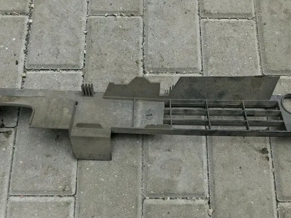 Griglia paraurti anteriore Volkswagen Jetta II 1984 image 8