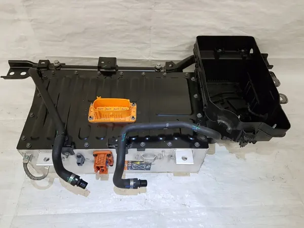 Batería Renault OE OEM 295101682R - 500Ah Usada image 2