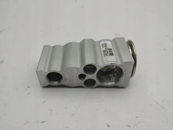 Toyota A/C Expansionsventil OEM DT4475005440 image 2