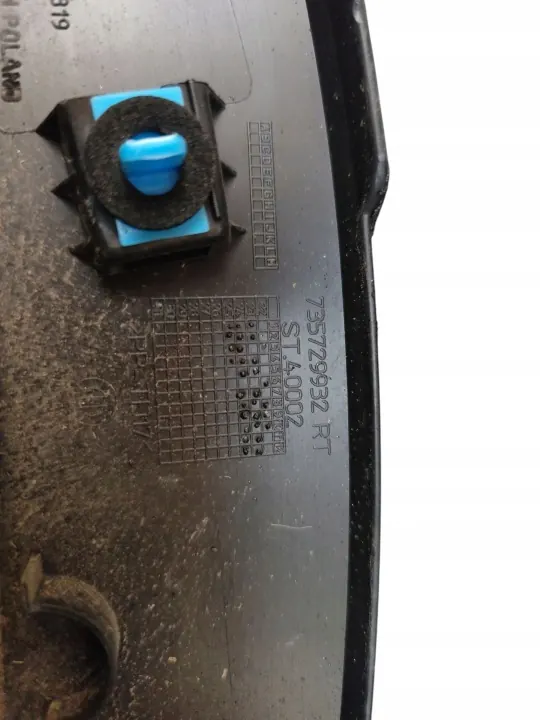 Jeep OE lokasuoja oikea taka OEM 735729932 image 3