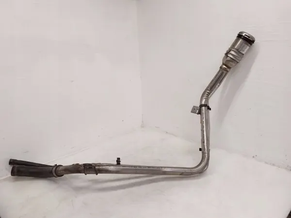Pescoço de enchimento Ford OEM ET769032AE - Usado image 2