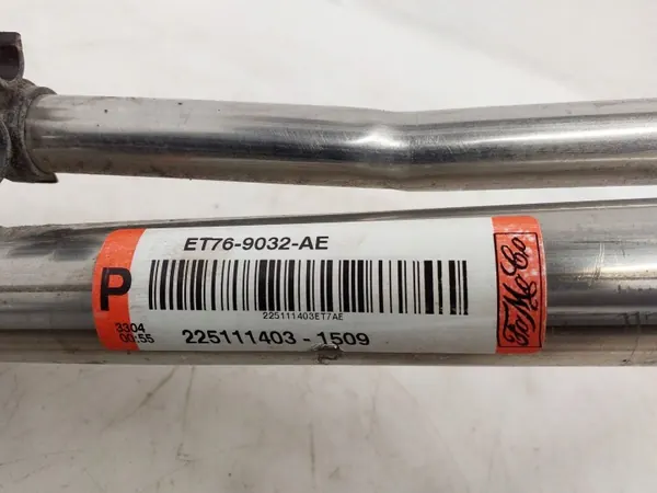 Pescoço de enchimento Ford OEM ET769032AE - Usado image 4