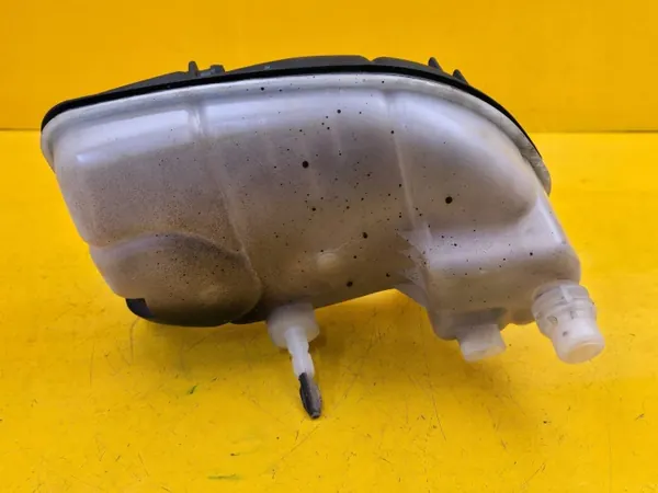 Mercedes-Benz OE A4475000049 Réservoir d'expansion radiateur image 3