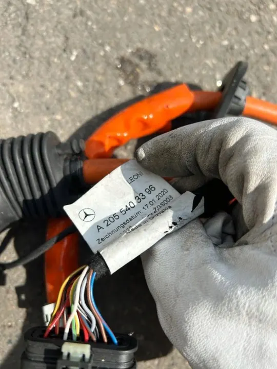 Mercedes Ladebuchse OEM A0003411500 Gebraucht image 3