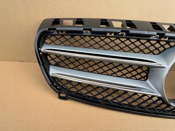 Rejilla de parachoques delantera MERCEDES A-KLASA W176 image 2