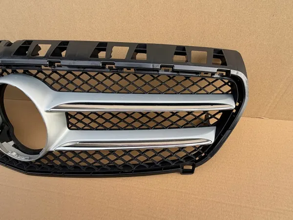 Rejilla de parachoques delantera MERCEDES A-KLASA W176 image 4