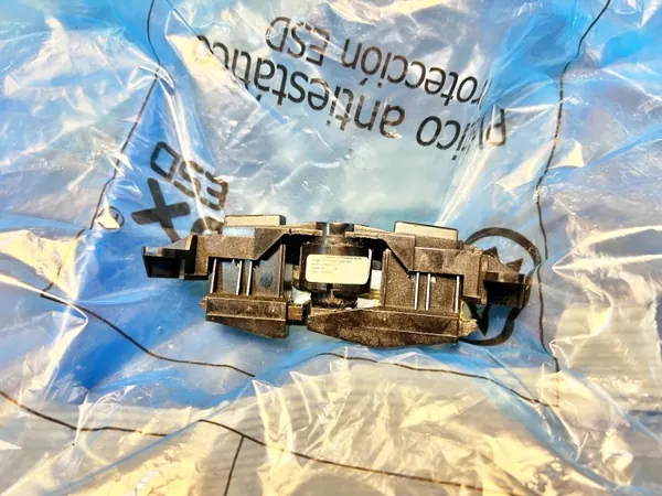 BMW E65 mittkonsoll låsmekanism OEM e65 image 4