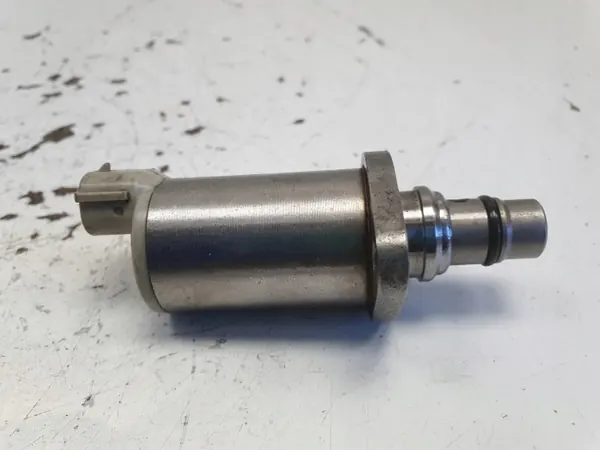 Soupape Pression Carburant Mazda 6 2.0 CITD OEM image 2