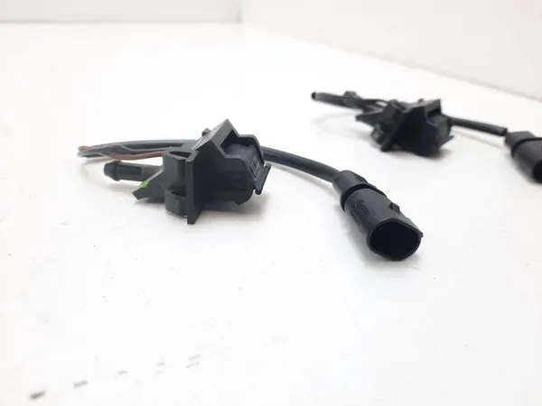 Front Windshield Washer Nozzle 3D0955986A image 5