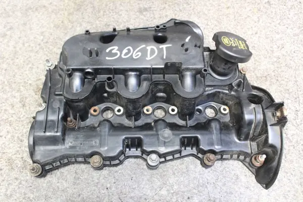 Land Rover Venttiilikansi Oikea OEM 9X2Q-9424-FA Käytetty image 2