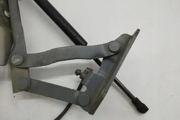 Bisagra de capó izquierda BMW 5 TOURING (E61) 7008745 image 5