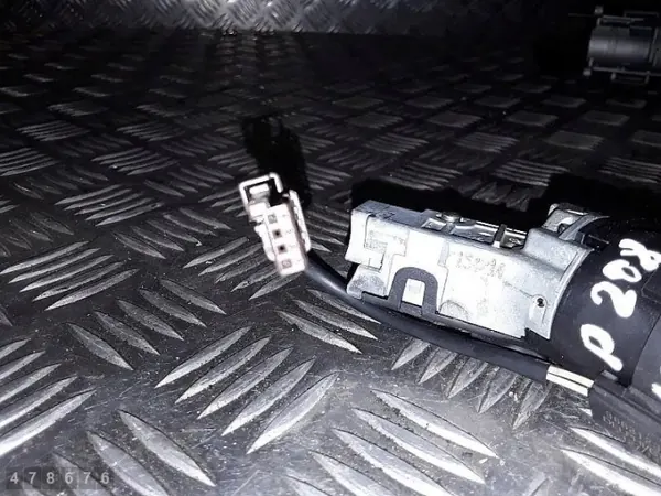 Interruptor de encendido OEM 36454600 para Peugeot 208 1.0L image 6