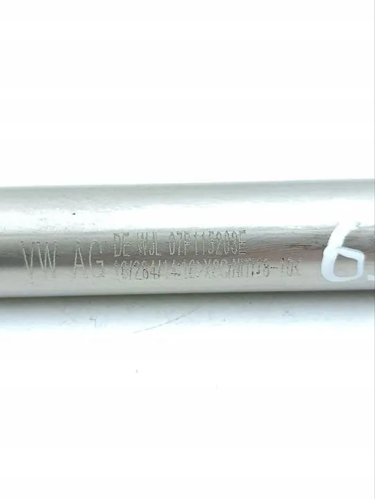 Lignes d'huile Bentley Bentayga OEM 07P115203E - Occasion image 6