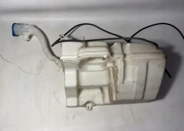Ruitenwisservloeistoftank OEM 30753424 voor Volvo XC60 image 6