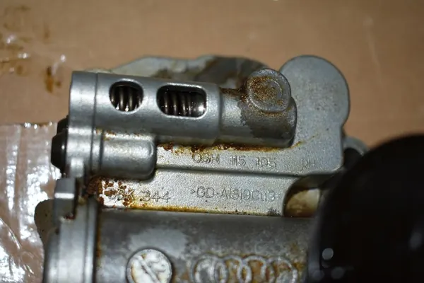 Olje pump Porsche Audi 2.0 TFSI image 2