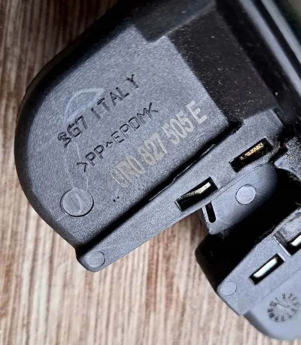 Volkswagen OE Baklucka Lås 6R0827505E image 4