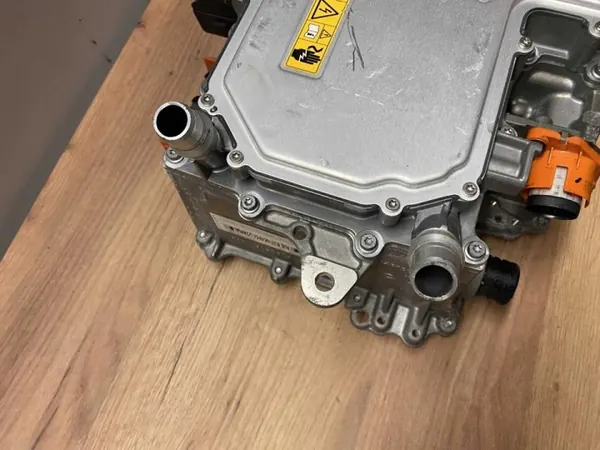 Onduleur avec convertisseur Renault OEM 292A01152R image 6