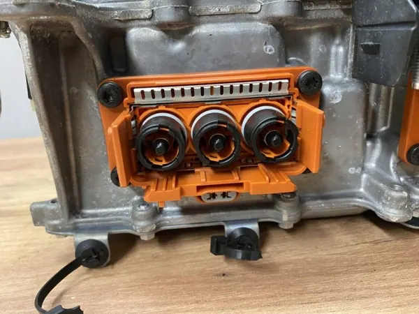 Onduleur avec convertisseur Renault OEM 292A01152R image 9