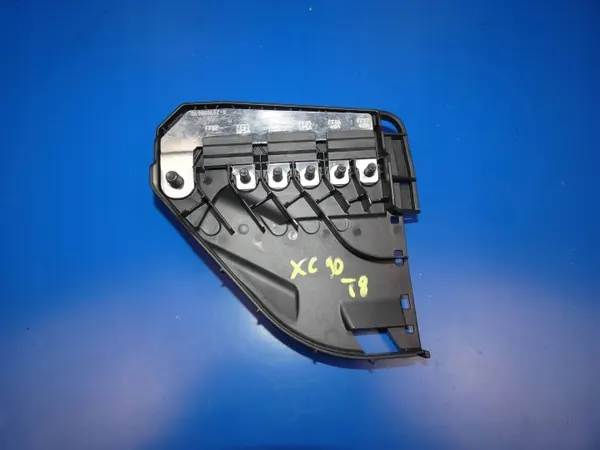 Sulakekaappi OEM 19460000001 Volvo XC90 II 2.0 T8:lle image 2
