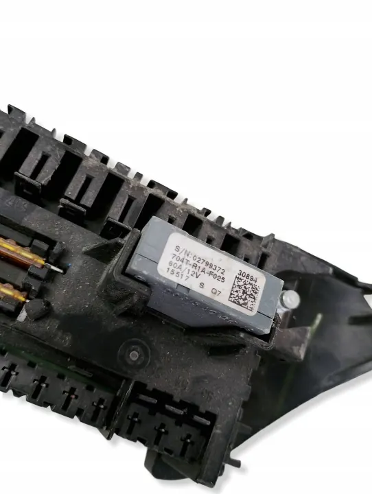Zekeringkast Mercedes-Benz GL X166 OEM A1665402350 image 3
