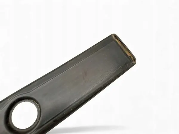 Cadre de feu arrière gauche OEM 84273588 pour Chevrolet Suburban image 5