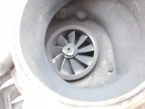 Turboalimentador Mercedes W203 2.2 CDI A6460960399 image 5