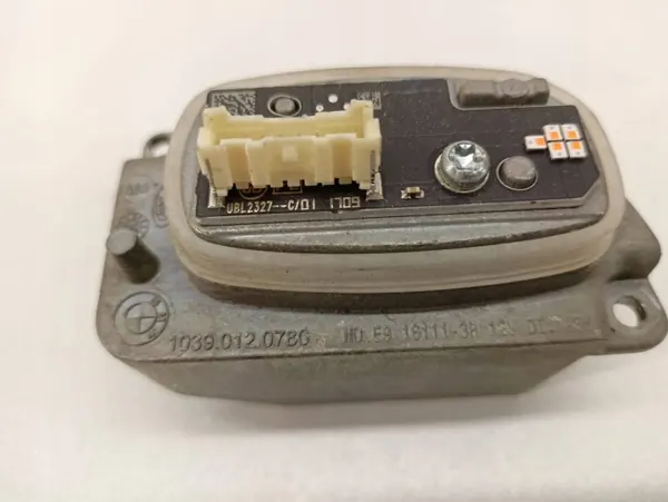 Módulo LED BMW OE 10390120780.Kolumb Usado image 3