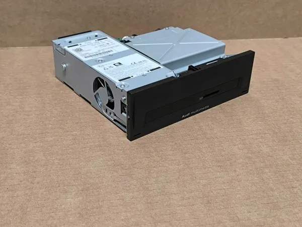MMI-Navigationseinheit OEM 83A035068E Audi Q3 image 4