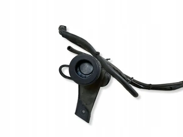Cuello de llenado Jeep OE OEM 62547C - Usado image 10