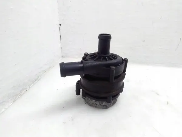 Volvo OE vattenpump 32257968 för XC40 2017- image 2