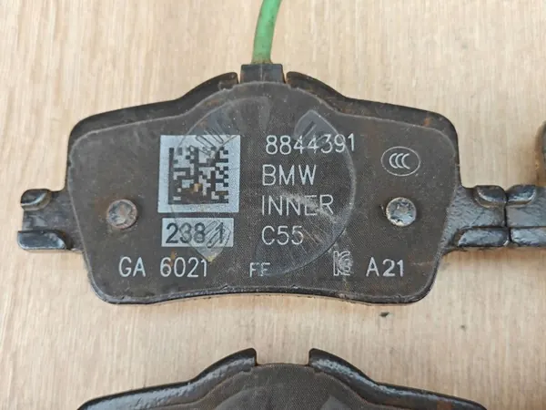Set Bromsskivor + Belägg Bak OEM 6877213 BMW image 9