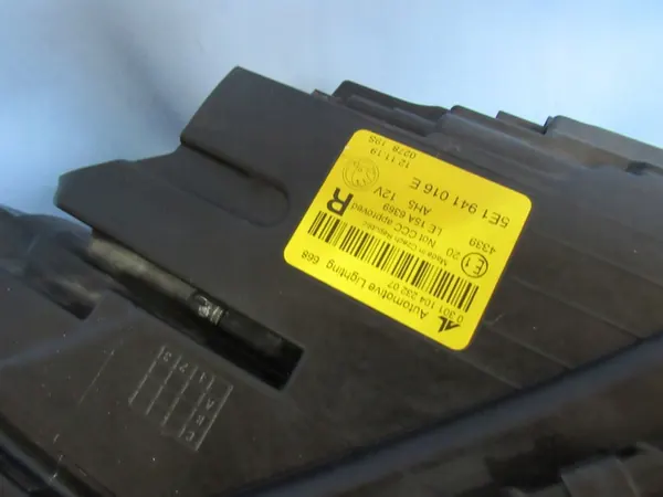 Farol direito Skoda Octavia III Lift Full LED image 6