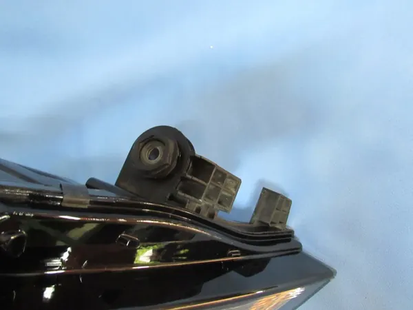 Farol direito Skoda Octavia III Lift Full LED image 7