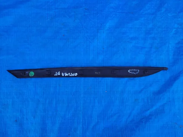 KIA Optima III | Garniture d'aile arrière droite CHROM 87860-2T000 image 4