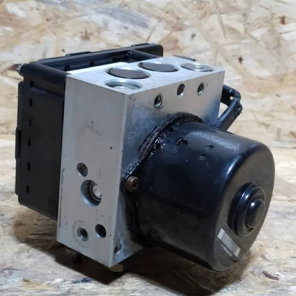 Pompe ABS d'occasion OEM 25094602123 EC0267650 Mazda Tribute image 3