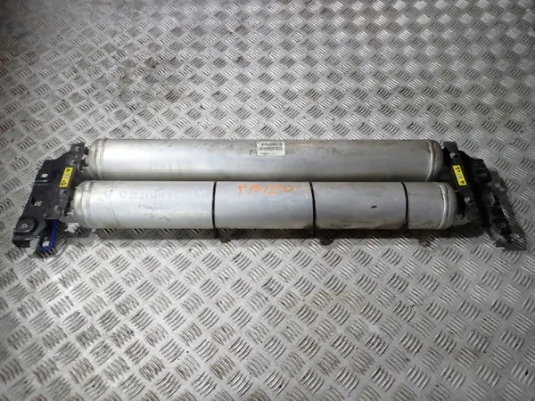 Réservoir suspension air OEM 68264595AB Dodge RAM 5.7 image 4