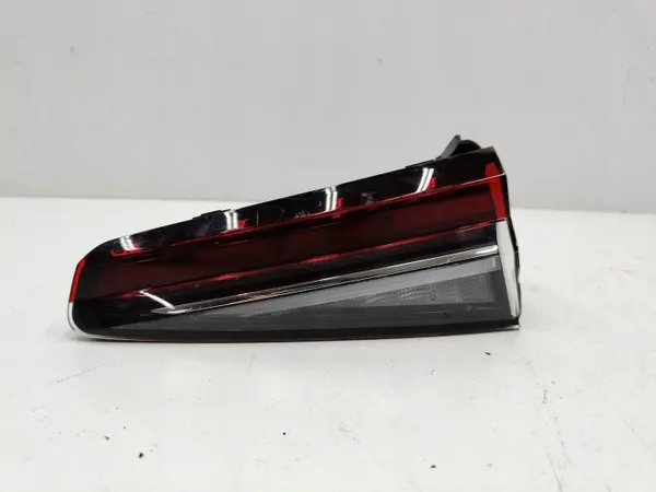 Luz Trasera Derecha LED Skoda Superb IV OEM 3P3945308 image 2