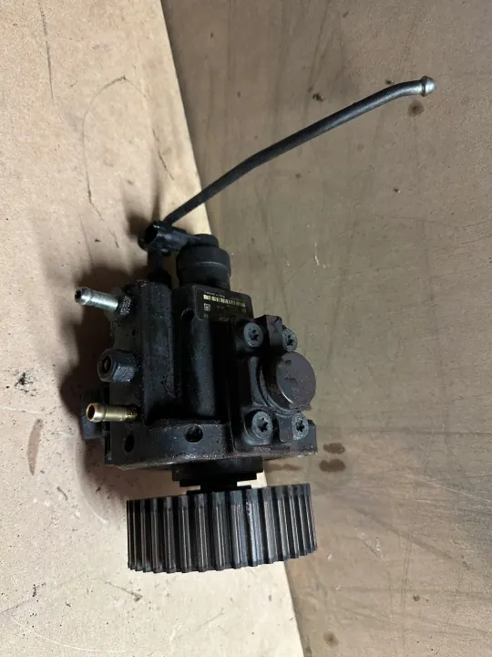Bomba de inyección OEM 55571949 para Opel Insignia A image 4