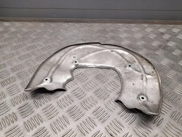 Audi A5 Etujarrulevynsuoja OEM 8W0615311E Vasen image 4