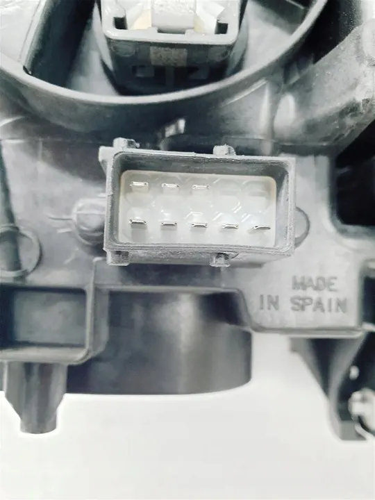 OPEL CROSSLAND X 17r+ Oikea Etuvalaisin Full LED Alkuperäinen image 9