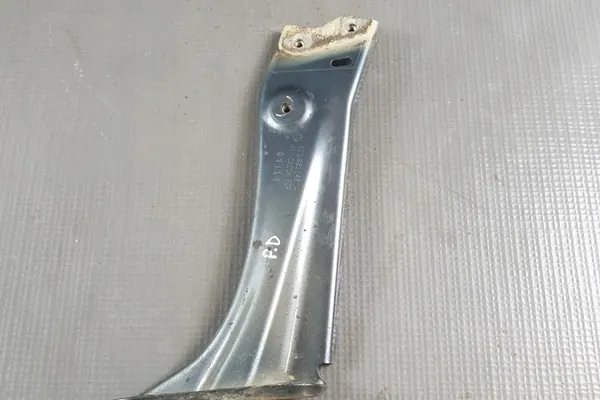 Fram höger skärm fäste SKODA OCTAVIA III 5E0821142A image 3