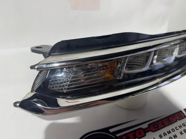 Faro Halógeno LED Izquierdo Citroen C3 III OEM 9823313080 image 3