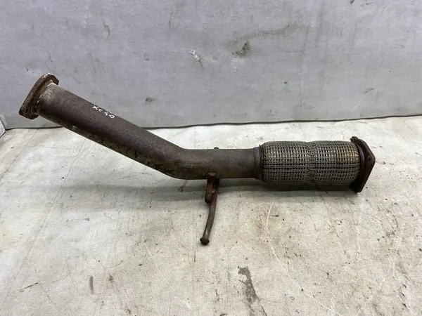 Volvo XC40 flexibelt avgasrör OEM 31697967 image 4