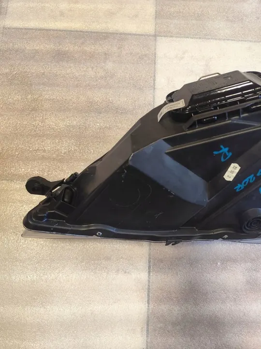 Oikea Ajovalo Seat Leon 2012-2020 OEM 5F1941006B image 7