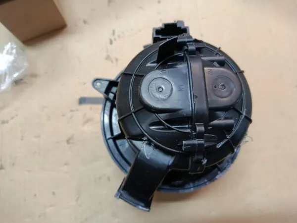 Ventilador de aquecimento Citroën C3 Aircross 17- OEM image 3