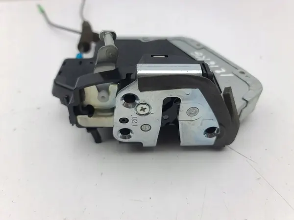 Vänster bakdörrslås Toyota Corolla E210 E21 2022 OEM 1111013 image 6